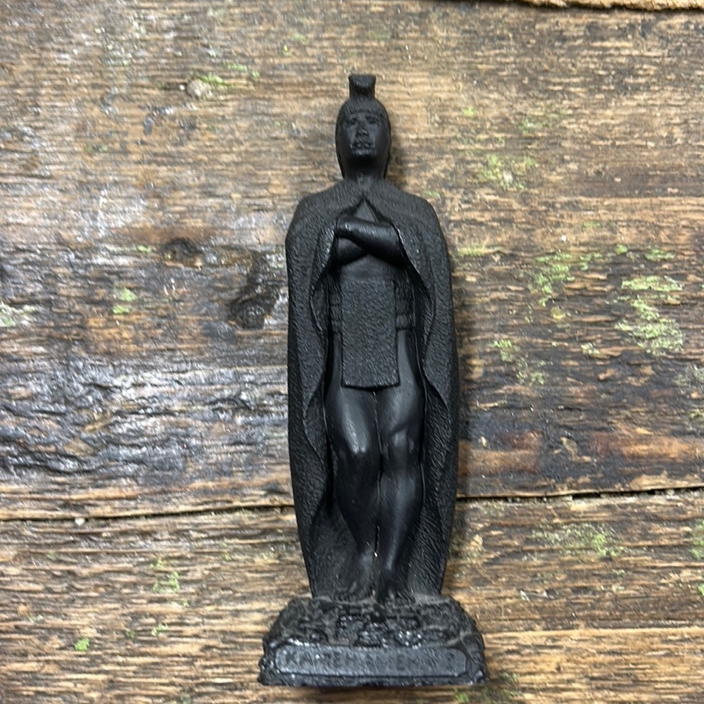 Vintage Tiki Decor Coco Joes King Kamehameha Lava Figure Made in Hawaii 5.5″